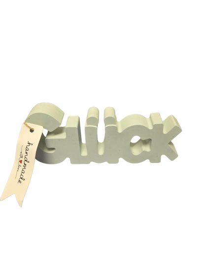 Glück Deko aus Raysin – Handmade Schriftzug für Zuhause