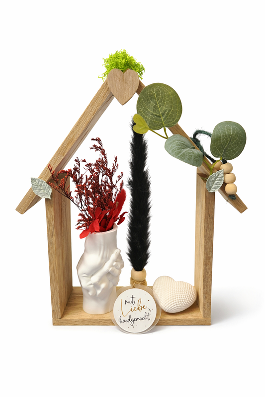 „Handgefertigtes Holz-Dekohaus ‚Mit Liebe‘ mit Herz & Vase“